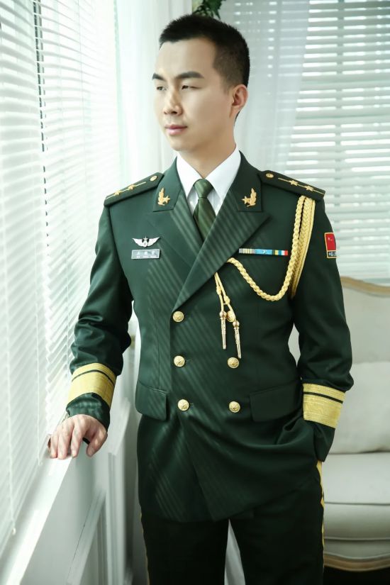 甜!俩中尉的爱情,跨越山河8000里